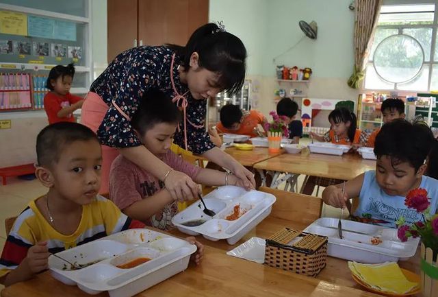 “Giáo viên mầm non vất vả nhất trong các bậc học”